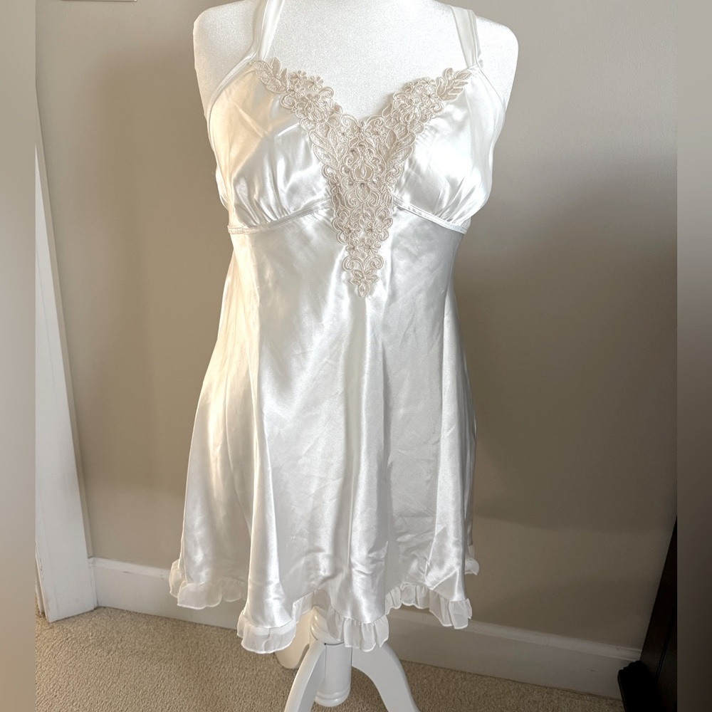 Linea Donatella White Lace Chemise